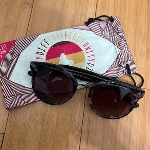 DIFF Eyewear Astro Polarized GY-BP11P Sunglasses